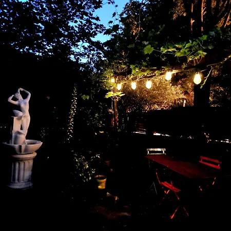Au Puits De La Fontaine Guest house Tavernes